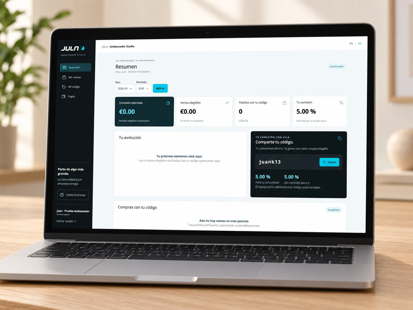 JULA — diseño web en portátil